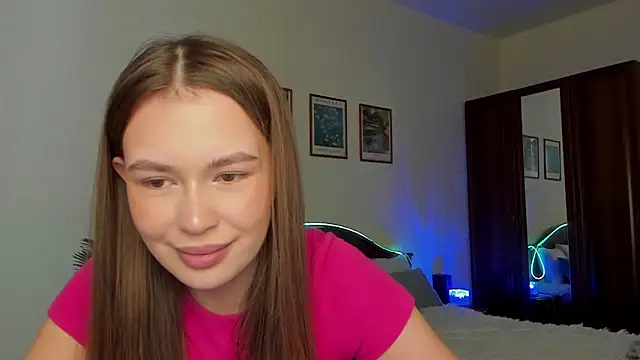 kittiangel00 online show from March 24, 4:28 am