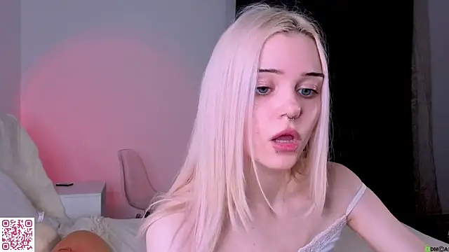 Snapshot of Mimi_angels chatting on July 5, 1:12 am Mimi angels online show from July 5, 1:12 am