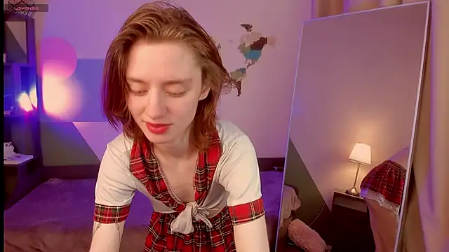 Pretty Victoria online show from May 23, 6:07 am