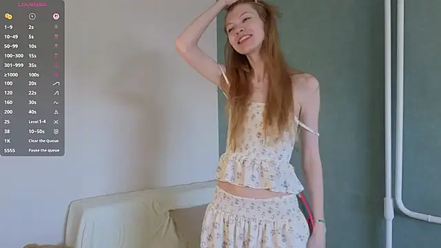 SunnyLeia online show from March 24, 7:35 am