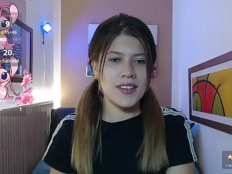 Moonna linnda online show from April 8, 1:44 pm