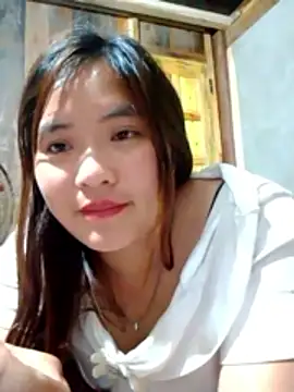 Snapshot of YAONIKUTE chatting on May 3, 2:01 pm YAONIKUTE online show from May 3, 2:01 pm
