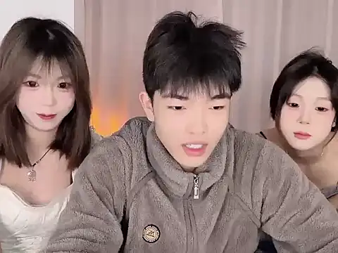 SM 00007 online show from March 11, 2:56 pm