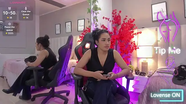 Snapshot of aniie_rouse chatting on June 4, 11:55 pm aniie rouse online show from June 4, 11:55 pm