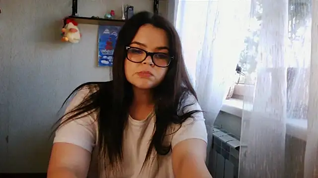 Snapshot of ElizaMoon01__ chatting on June 3, 2:33 pm ElizaMoon01 online show from June 3, 2:33 pm