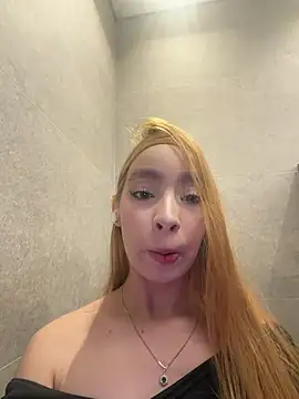 Isabella gaviria online show from April 3, 1:03 am