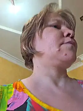 Snapshot of _LOLA-LOLA_ chatting on June 15, 1:35 pm LOLA-LOLA online show from June 15, 1:35 pm