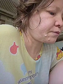 Snapshot of _LOLA-LOLA_ chatting on June 17, 6:49 am LOLA-LOLA online show from June 17, 6:49 am