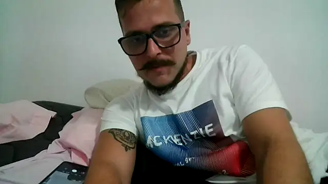 yanick931 online show from April 8, 11:05 pm