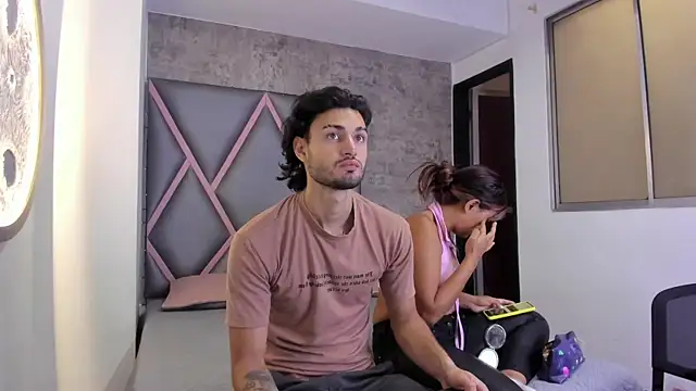 Snapshot of Wolf_Kitty chatting on April 11, 11:36 am Wolf Kitty online show from April 11, 11:36 am