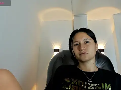Snapshot of isabella_grace18 chatting on July 9, 7:45 am isabella grace18 online show from July 9, 7:45 am