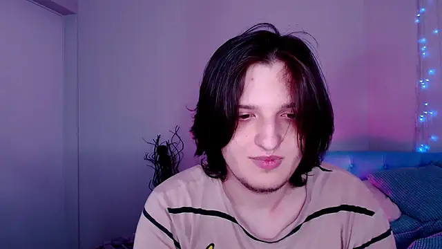 delalex online show from April 8, 9:26 pm