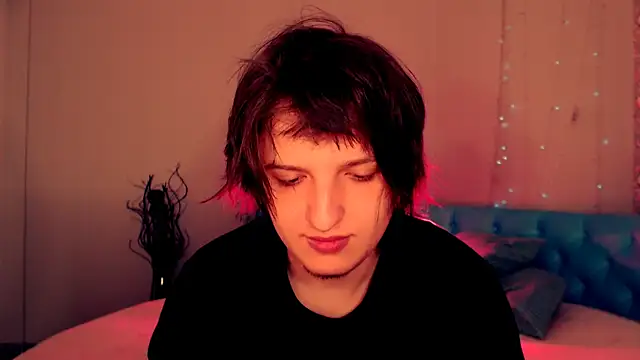 delalex online show from April 10, 9:25 am