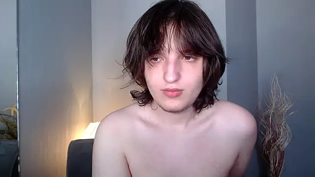 delalex online show from June 17, 8:43 pm