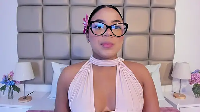 lilly williamss online show from April 26, 3:04 am