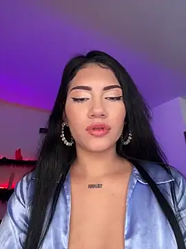 Fox couplee69 online show from May 24, 2:33 pm
