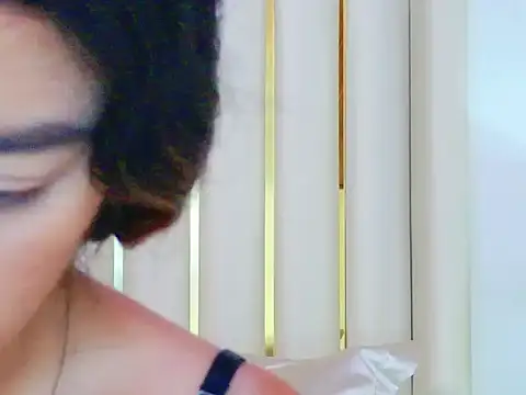 AnnieDesire online show from May 6, 3:50 pm