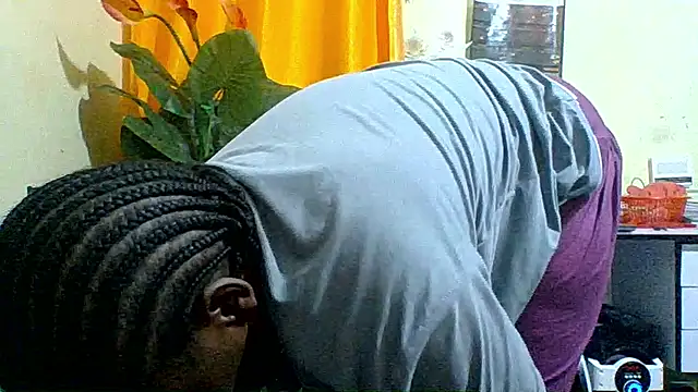 PantiesQueenOfAsses001 online show from June 19, 5:45 am