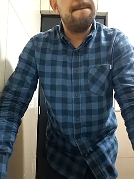 Snapshot of Sergiomachine69 chatting on June 8, 4:02 am Sergiomachine69 online show from June 8, 4:02 am