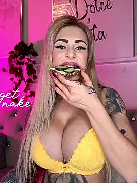 SelinaGalinsky6 online show from April 7, 8:20 pm