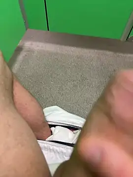 spicycute19 online show from May 5, 6:32 am