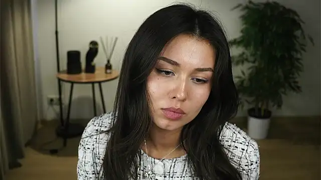 KendalHulse online show from March 11, 12:22 pm