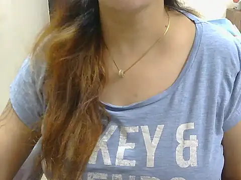 Snapshot of spicy_Zara chatting on June 23, 12:25 pm spicy Zara online show from June 23, 12:25 pm