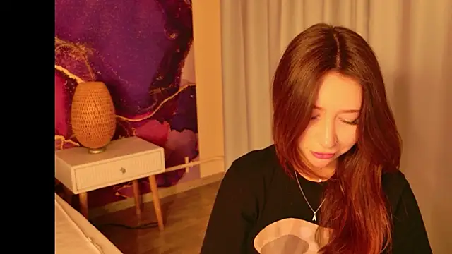 EvaMorries online show from March 20, 4:45 pm