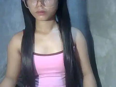 Snapshot of SweetFuntastic18 chatting on July 20, 2:04 am SweetFuntastic18 online show from July 20, 2:04 am