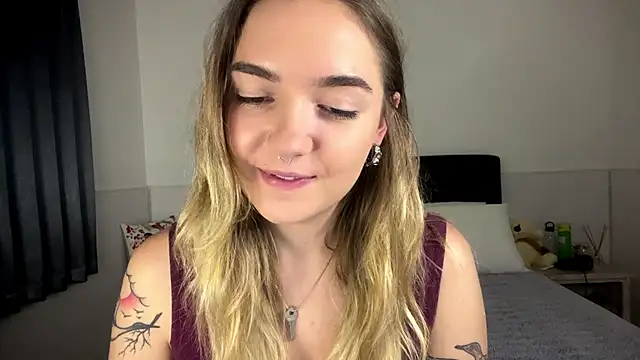 RoxyWet online show from July 16, 3:07 pm