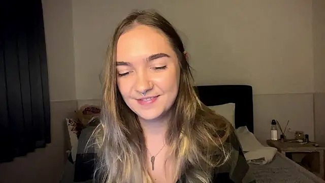 RoxyWet online show from July 26, 2:57 pm