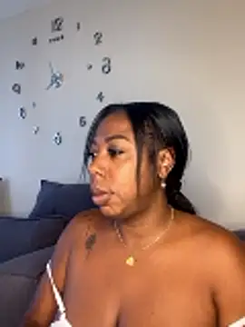 KendalCherN online show from April 16, 1:01 pm