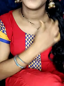 Snapshot of Hot_lady234 chatting on April 28, 5:45 am Hot lady234 online show from April 28, 5:45 am