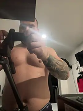 Snapshot of Axel_Dominus chatting on July 5, 9:38 am Axel Dominus online show from July 5, 9:38 am