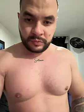 Snapshot of Axel_Dominus chatting on July 9, 7:12 am Axel Dominus online show from July 9, 7:12 am