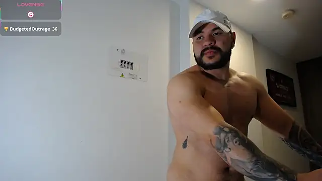 Snapshot of Axel_Dominus chatting on July 20, 9:01 am Axel Dominus online show from July 20, 9:01 am