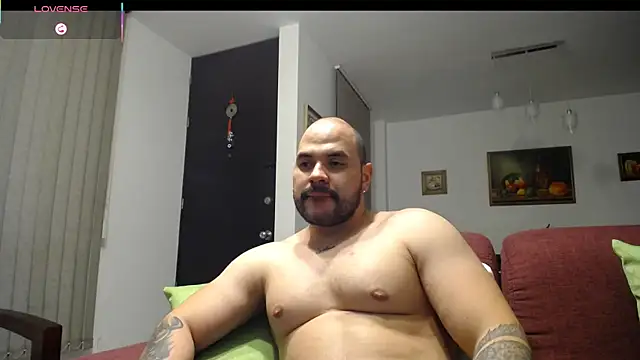 Snapshot of Axel_Dominus chatting on July 25, 12:09 am Axel Dominus online show from July 25, 12:09 am