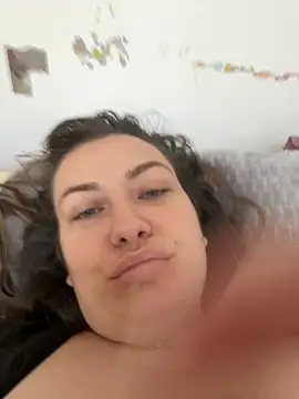 SweetCurvess online show from May 12, 11:18 am