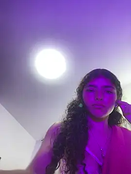 LINDA EF online show from April 15, 1:07 pm