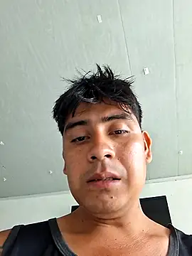 Snapshot of SteveHot444 chatting on March 12, 4:02 pm SteveHot444 online show from March 12, 4:02 pm