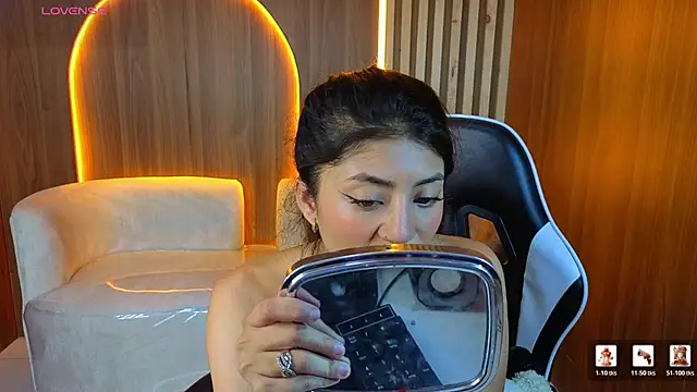 Lia queen tx online show from July 30, 3:16 am