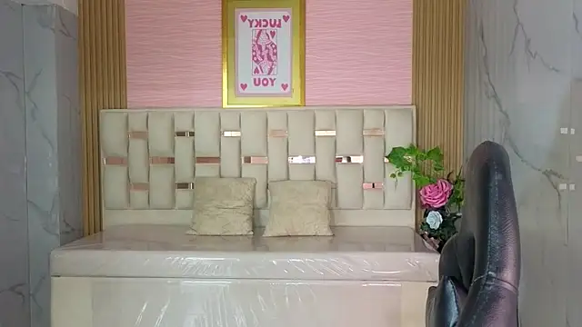 Snapshot of veronicaa_s chatting on July 7, 8:02 pm veronicaa s online show from July 7, 8:02 pm