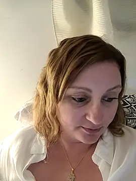 duotroublant online show from May 3, 8:26 pm