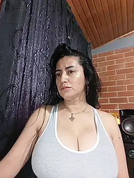 Snapshot of Alexandrina chatting on November 16, 11:27 am Alexandrina online show from November 16, 11:27 am