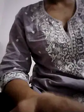 Snapshot of Tasty_Cherry chatting on April 7, 9:15 pm Tasty Cherry online show from April 7, 9:15 pm