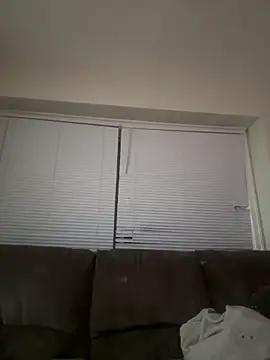 Naughtykitten199 online show from March 12, 8:20 am