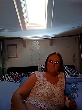 roxy 74 online show from April 29, 8:40 am