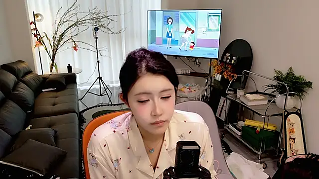 Summerbaby-001 online show from March 16, 9:46 am