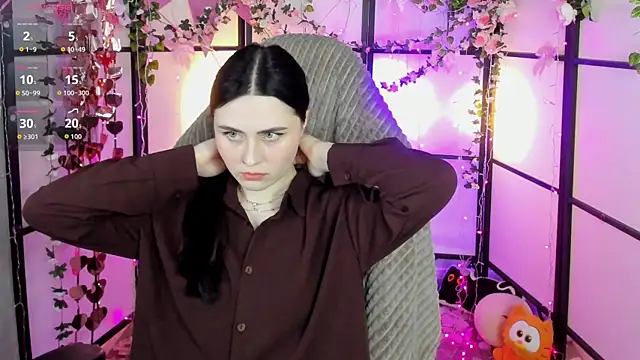 NoraLumi online show from April 4, 12:46 pm