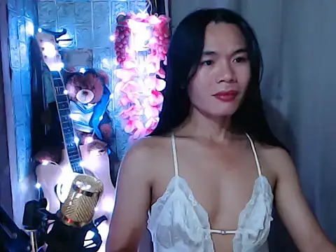 small 13 online show from March 15, 4:35 pm